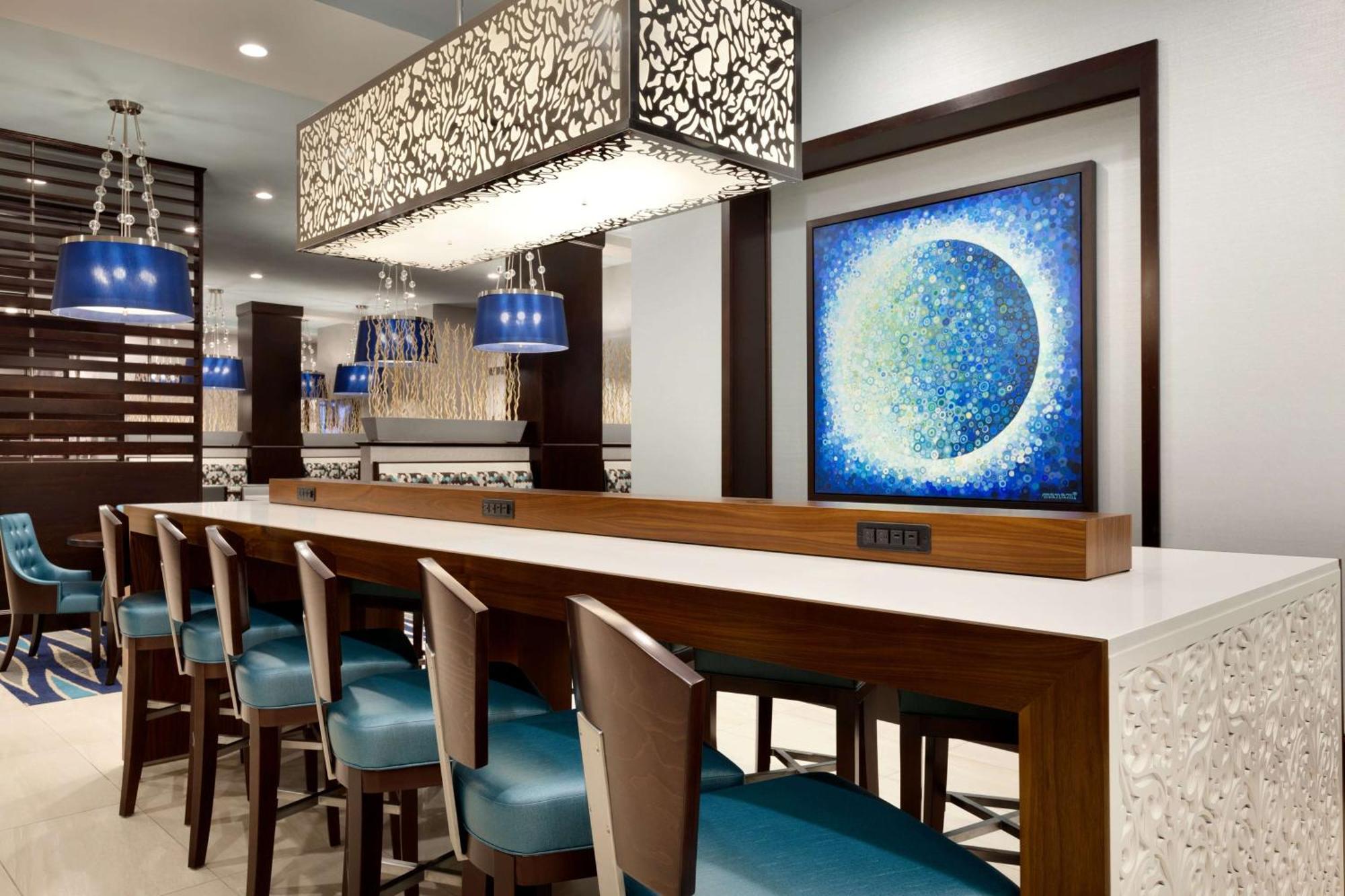 Hotel Embassy By Hilton Atlanta Ne Gwinnett Sugarloaf Duluth